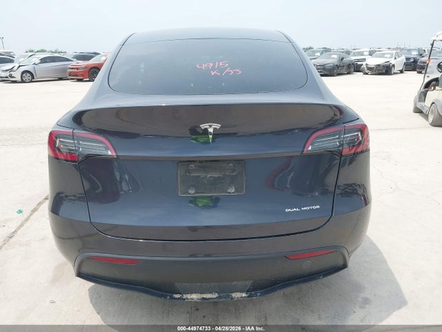 Продажа на аукционе авто 2024 Tesla Model Y Long Range Dual Motor All-wheel Drive, vin: 7SAYGDEE6RA223829, номер лота: 44974733
