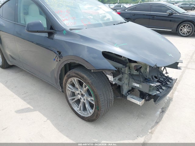 Продажа на аукционе авто 2024 Tesla Model Y Long Range Dual Motor All-wheel Drive, vin: 7SAYGDEE6RA223829, номер лота: 44974733