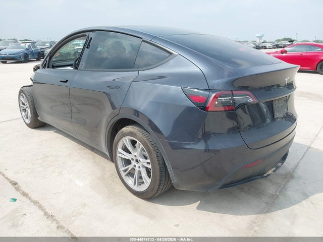 Продажа на аукционе авто 2024 Tesla Model Y Long Range Dual Motor All-wheel Drive, vin: 7SAYGDEE6RA223829, номер лота: 44974733