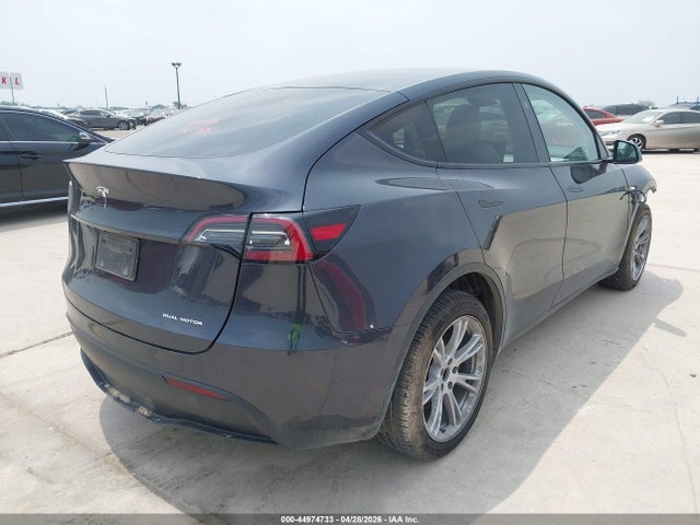 Продажа на аукционе авто 2024 Tesla Model Y Long Range Dual Motor All-wheel Drive, vin: 7SAYGDEE6RA223829, номер лота: 44974733