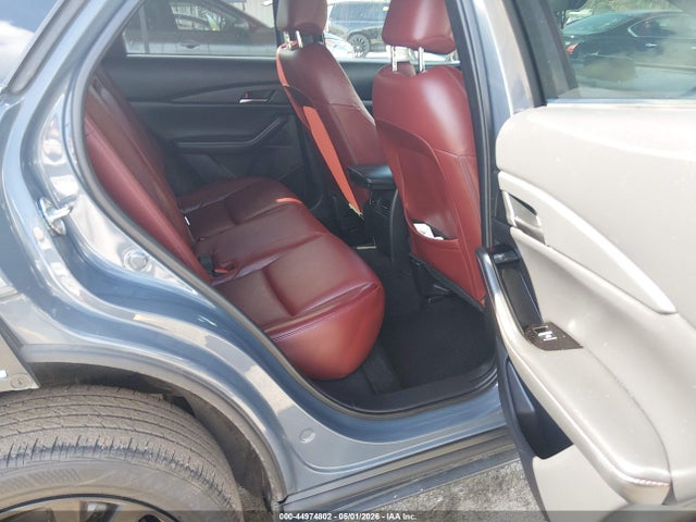 44974802 :رقم المزاد ، 3MVDMBCL9NM401573 vin ، 2022 Mazda Cx-30 Carbon Edition مزاد بيع