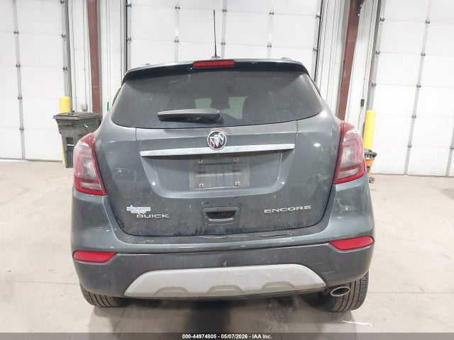 44974805 :رقم المزاد ، KL4CJASB9JB628153 vin ، 2018 Buick Encore Preferred مزاد بيع