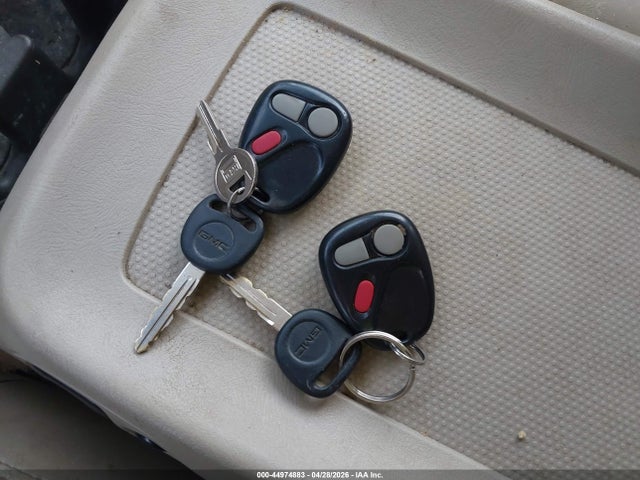 44974883 :رقم المزاد ، 1GKFK16ZX2J319505 vin ، 2002 Gmc Yukon Xl 1500 Slt مزاد بيع