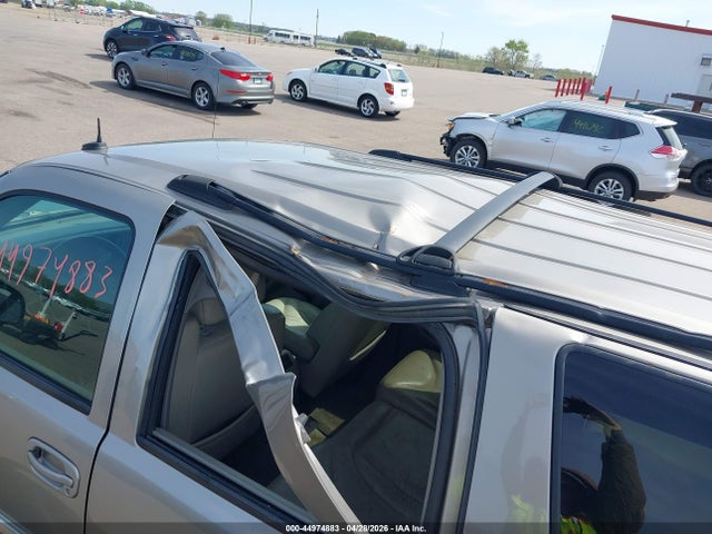 44974883 :رقم المزاد ، 1GKFK16ZX2J319505 vin ، 2002 Gmc Yukon Xl 1500 Slt مزاد بيع
