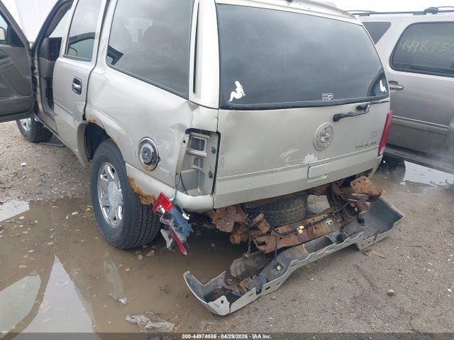 2004 Cadillac Escalade Standard მანქანა იყიდება აუქციონზე, vin: 1GYEK63N54R220532, აუქციონის ნომერი: 44974886