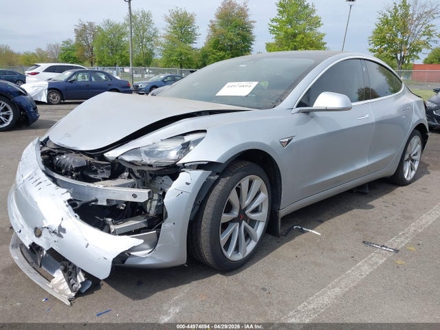 2018 Tesla Model 3 Long Range/mid Range მანქანა იყიდება აუქციონზე, vin: 5YJ3E1EA4JF048531, აუქციონის ნომერი: 44974894