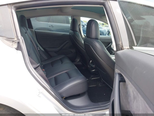 2018 Tesla Model 3 Long Range/mid Range მანქანა იყიდება აუქციონზე, vin: 5YJ3E1EA4JF048531, აუქციონის ნომერი: 44974894