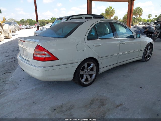 44974896 :رقم المزاد ، WDBRF52H87A930768 vin ، 2007 Mercedes-benz C 230 Sport مزاد بيع