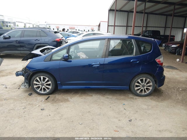 2013 Honda Fit Sport მანქანა იყიდება აუქციონზე, vin: JHMGE8H55DC044075, აუქციონის ნომერი: 44974970