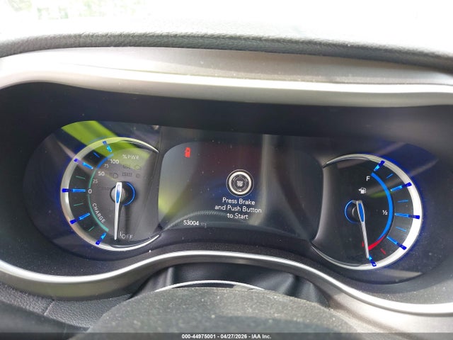 2023 Chrysler Pacifica Hybrid Touring L მანქანა იყიდება აუქციონზე, vin: 2C4RC1L79PR583939, აუქციონის ნომერი: 44975001