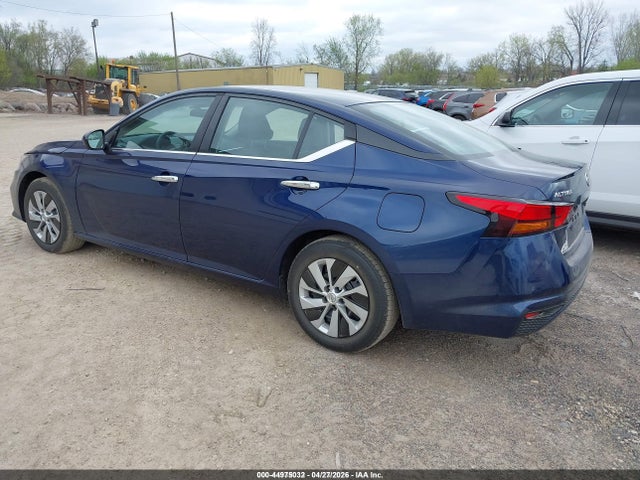 44975032 :رقم المزاد ، 1N4BL4BV5MN394769 vin ، 2021 Nissan Altima S Fwd مزاد بيع