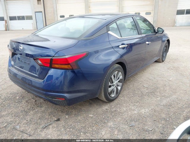 44975032 :رقم المزاد ، 1N4BL4BV5MN394769 vin ، 2021 Nissan Altima S Fwd مزاد بيع