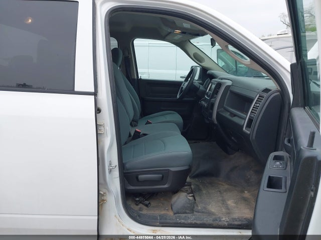 2017 Ram 1500 Tradesman  4x2 6'4 Box მანქანა იყიდება აუქციონზე, vin: 1C6RR6FG0HS596626, აუქციონის ნომერი: 44975044