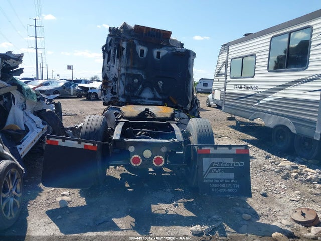 2016 Freightliner Cascadia 125 მანქანა იყიდება აუქციონზე, vin: 1FUJGLD53GLGV0565, აუქციონის ნომერი: 44975047