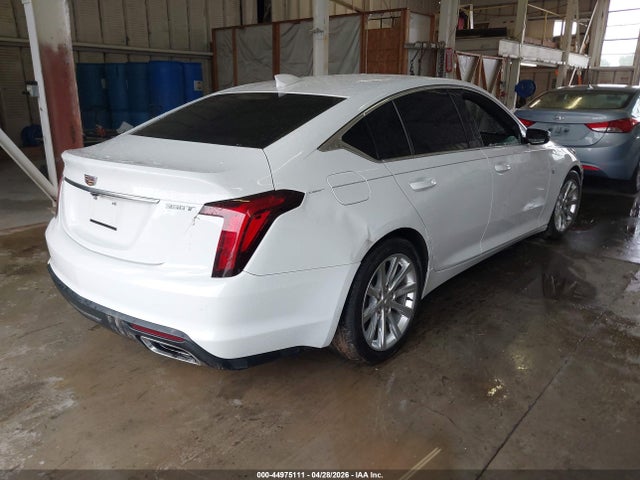 44975111 :رقم المزاد ، 1G6DM5RK6M0118845 vin ، 2021 Cadillac Ct5 Luxury مزاد بيع