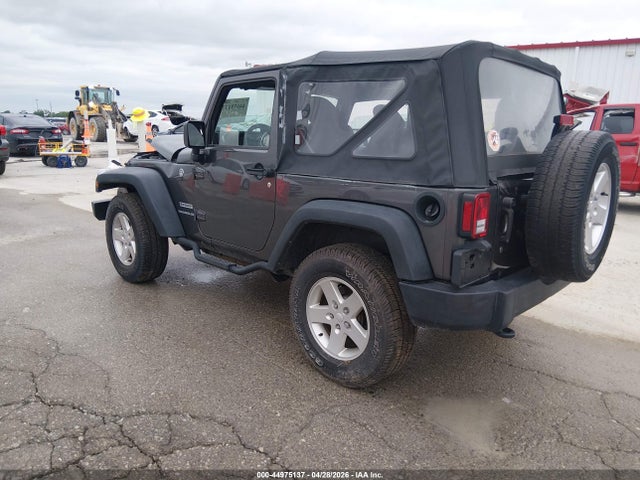 2017 Jeep Wrangler Sport 4x4 მანქანა იყიდება აუქციონზე, vin: 1C4AJWAG5HL557349, აუქციონის ნომერი: 44975137