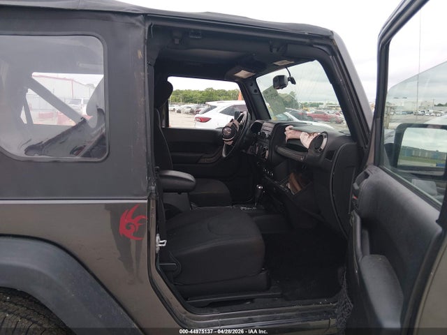 2017 Jeep Wrangler Sport 4x4 მანქანა იყიდება აუქციონზე, vin: 1C4AJWAG5HL557349, აუქციონის ნომერი: 44975137
