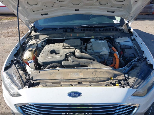 3FA6P0LUXKR274626 Ford Fusion Hybrid Se