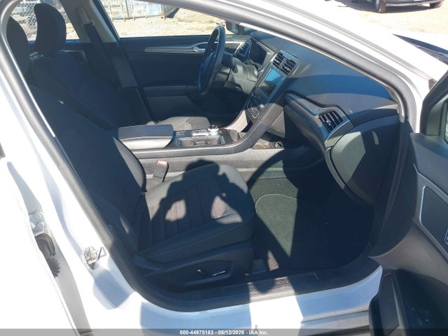 3FA6P0LUXKR274626 Ford Fusion Hybrid Se
