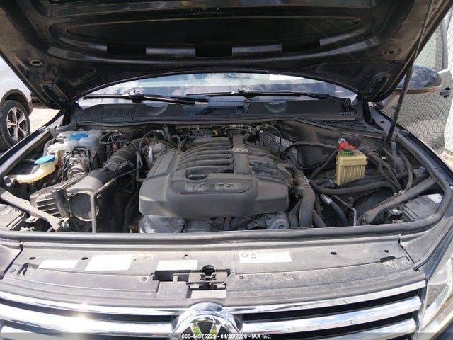 Продаж на аукціоні авто 2017 Volkswagen Touareg V6 Sport, vin: WVGEF7BP0HD005089, номер лоту: 44975229