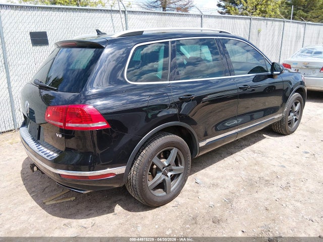 Продаж на аукціоні авто 2017 Volkswagen Touareg V6 Sport, vin: WVGEF7BP0HD005089, номер лоту: 44975229