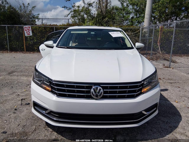 Продаж на аукціоні авто 2018 Volkswagen Passat 2.0t Se, vin: 1VWBA7A33JC033806, номер лоту: 44975286