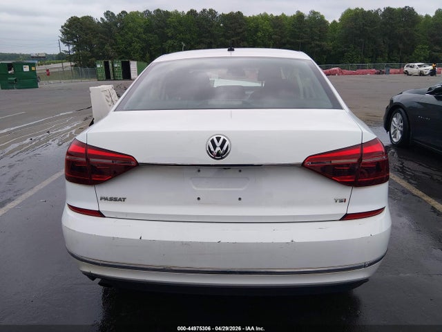 Aukcja sprzedaży 2017 Volkswagen Passat 1.8t S, vin: 1VWAT7A3XHC071405, numer aukcji: 44975306