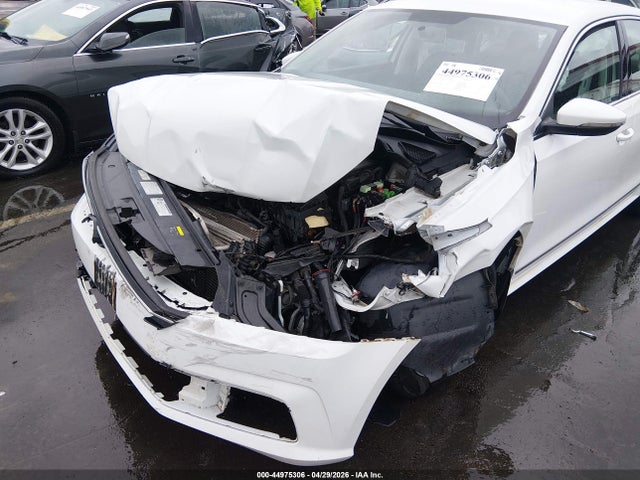 Aukcja sprzedaży 2017 Volkswagen Passat 1.8t S, vin: 1VWAT7A3XHC071405, numer aukcji: 44975306