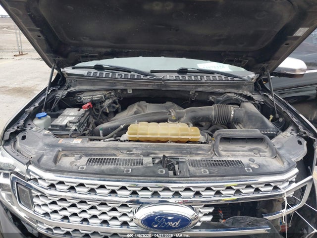 2018 Ford Expedition Platinum მანქანა იყიდება აუქციონზე, vin: 1FMJU1MT9JEA52942, აუქციონის ნომერი: 44975320