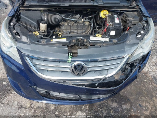 44975337 :رقم المزاد ، 2C4RVABG0DR725635 vin ، 2013 Volkswagen Routan Se مزاد بيع