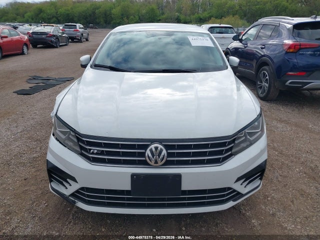 44975378 :رقم المزاد ، 1VWDT7A35HC060745 vin ، 2017 Volkswagen Passat 1.8t R-line مزاد بيع
