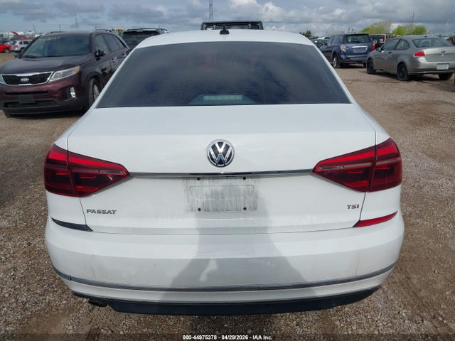 44975378 :رقم المزاد ، 1VWDT7A35HC060745 vin ، 2017 Volkswagen Passat 1.8t R-line مزاد بيع