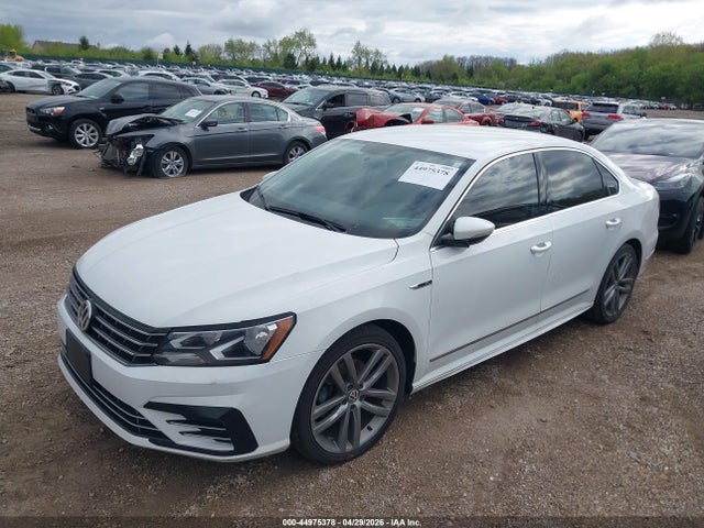 44975378 :رقم المزاد ، 1VWDT7A35HC060745 vin ، 2017 Volkswagen Passat 1.8t R-line مزاد بيع