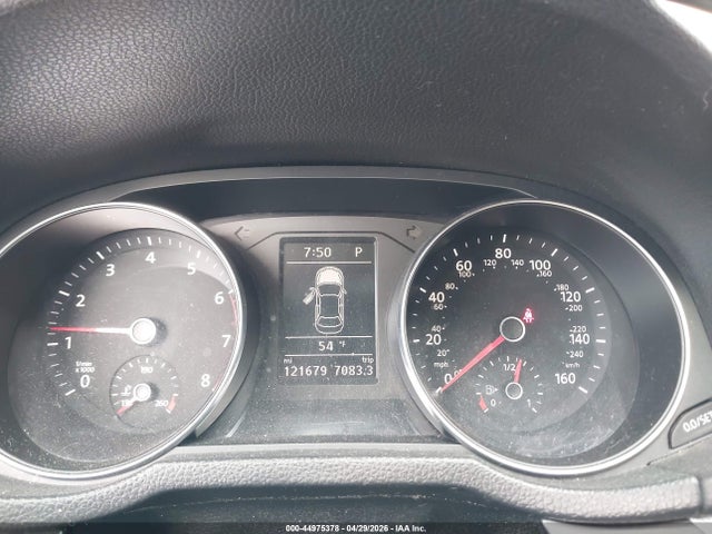 44975378 :رقم المزاد ، 1VWDT7A35HC060745 vin ، 2017 Volkswagen Passat 1.8t R-line مزاد بيع