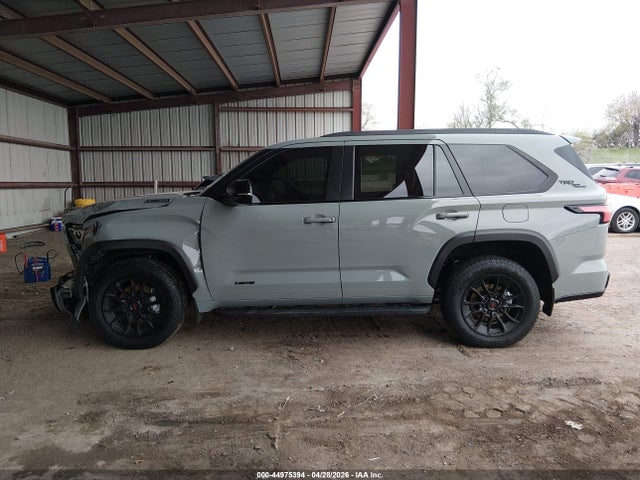 Toyota Sequoia Limited 2026 7SVAAABA7TX087832 Image 14