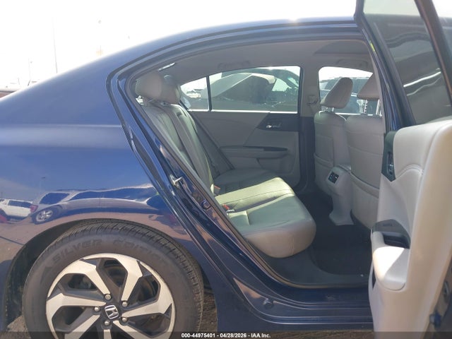 Продажа на аукционе авто 2016 Honda Accord Ex-l V-6, vin: 1HGCR3F86GA007932, номер лота: 44975401