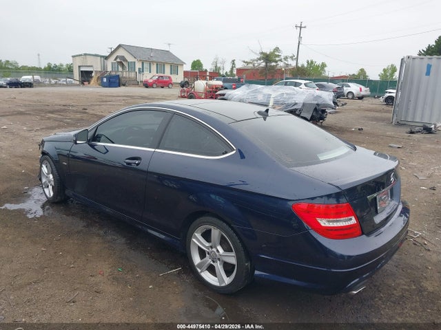 Продажа на аукционе авто 2012 Mercedes-benz C 250, vin: WDDGJ4HB6CF876541, номер лота: 44975410
