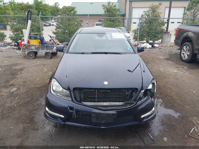 Продажа на аукционе авто 2012 Mercedes-benz C 250, vin: WDDGJ4HB6CF876541, номер лота: 44975410