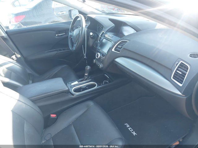 Продажа на аукционе авто 2016 Acura Rdx Technology   Acurawatch Plus Packages/technology Package, vin: 5J8TB4H58GL012471, номер лота: 44975414