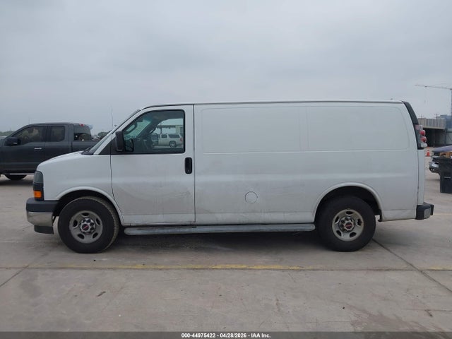 GMC Savana 2500 Work Van 2017 1GTW7AFF0H1905156 Image 13