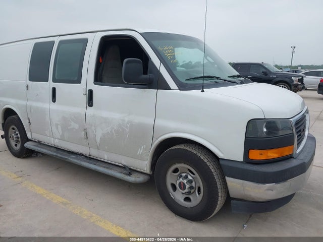 GMC Savana 2500 Work Van 2017 1GTW7AFF0H1905156 Image 6