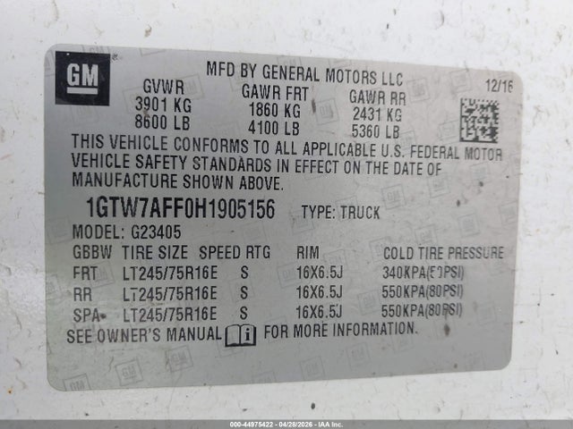 GMC Savana 2500 Work Van 2017 1GTW7AFF0H1905156 Image 9