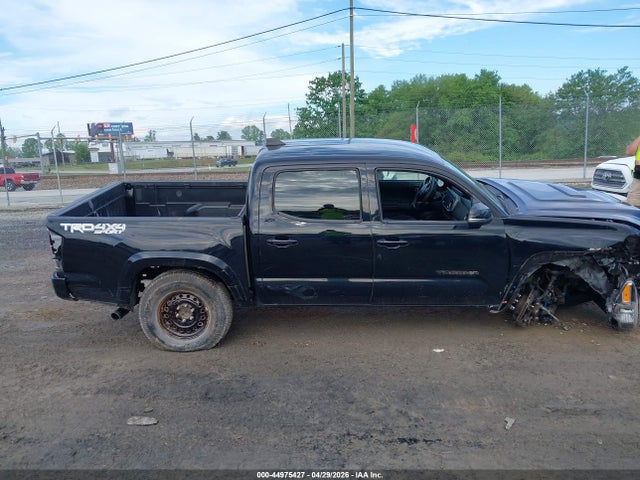 3TMCZ5AN5NM484911 Toyota Tacoma Trd Sport