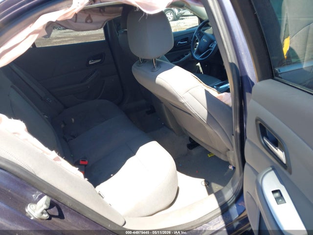 Продажа на аукционе авто 2015 Chevrolet Malibu Ls, vin: 1G11B5SL7FF167568, номер лота: 44975445