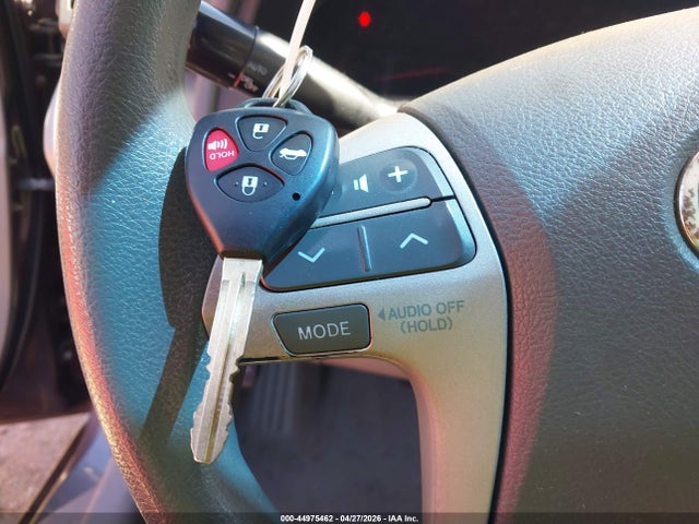 Продаж на аукціоні авто 2011 Toyota Camry Le, vin: 4T1BF3EK5BU660206, номер лоту: 44975462