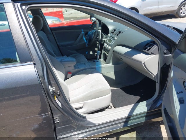 Продаж на аукціоні авто 2011 Toyota Camry Le, vin: 4T1BF3EK5BU660206, номер лоту: 44975462