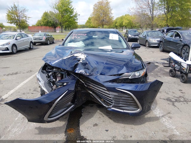 44975478 :رقم المزاد ، 4T1R11AK9MU454042 vin ، 2021 Toyota Camry Le مزاد بيع