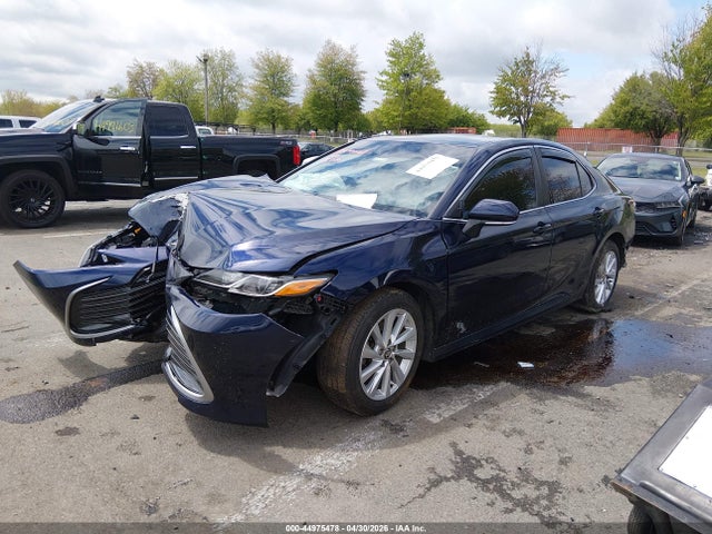 44975478 :رقم المزاد ، 4T1R11AK9MU454042 vin ، 2021 Toyota Camry Le مزاد بيع