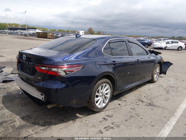 44975478 :رقم المزاد ، 4T1R11AK9MU454042 vin ، 2021 Toyota Camry Le مزاد بيع