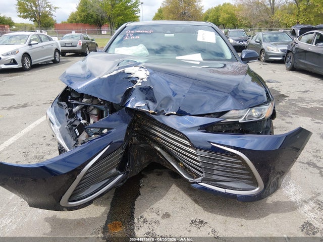 44975478 :رقم المزاد ، 4T1R11AK9MU454042 vin ، 2021 Toyota Camry Le مزاد بيع